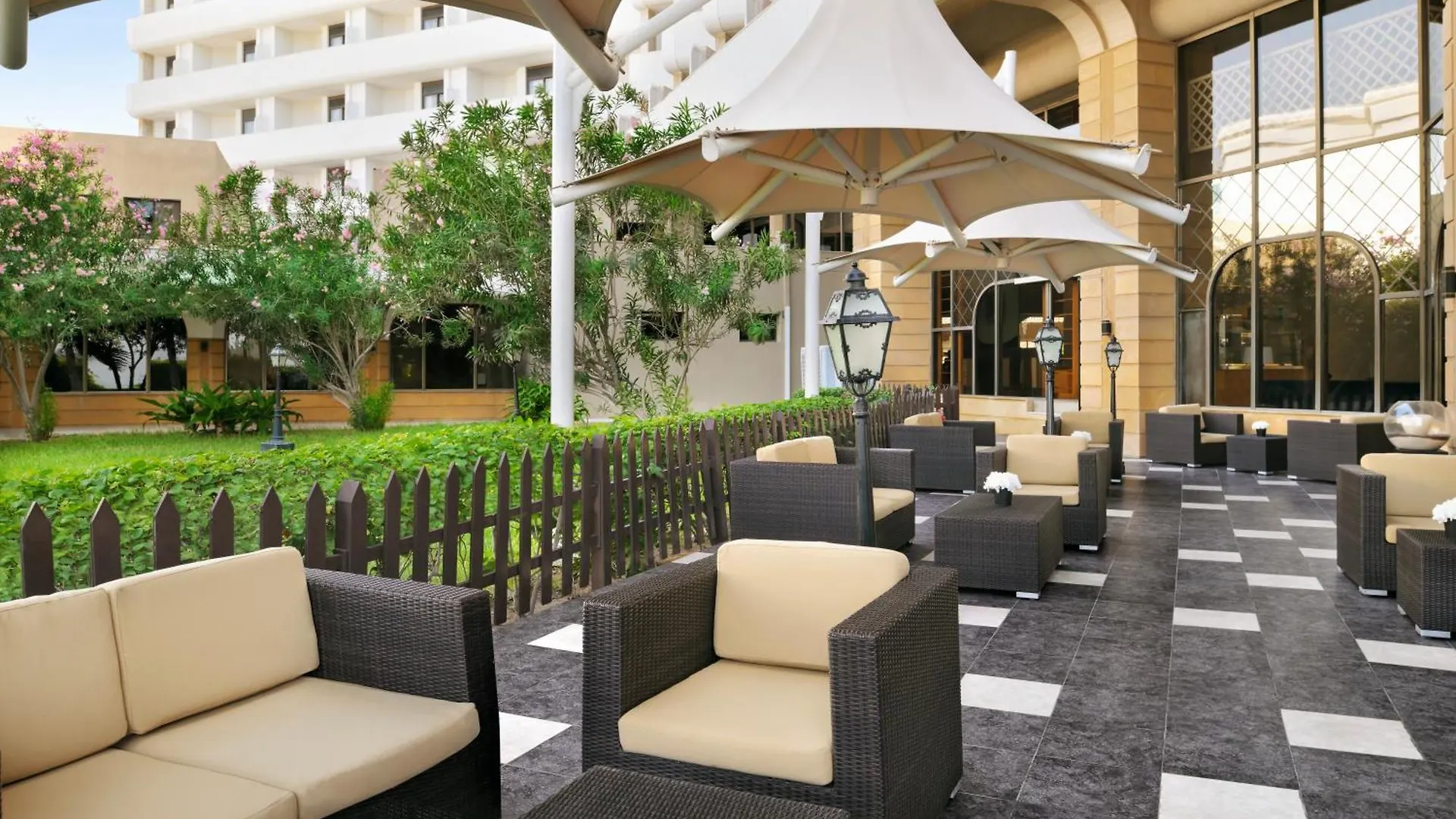 Intercontinental Jeddah By Ihg Hotel Saudi Arabia